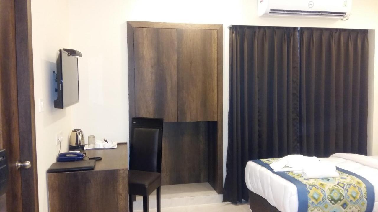 Hotel Mount View, Силигури Экстерьер фото
