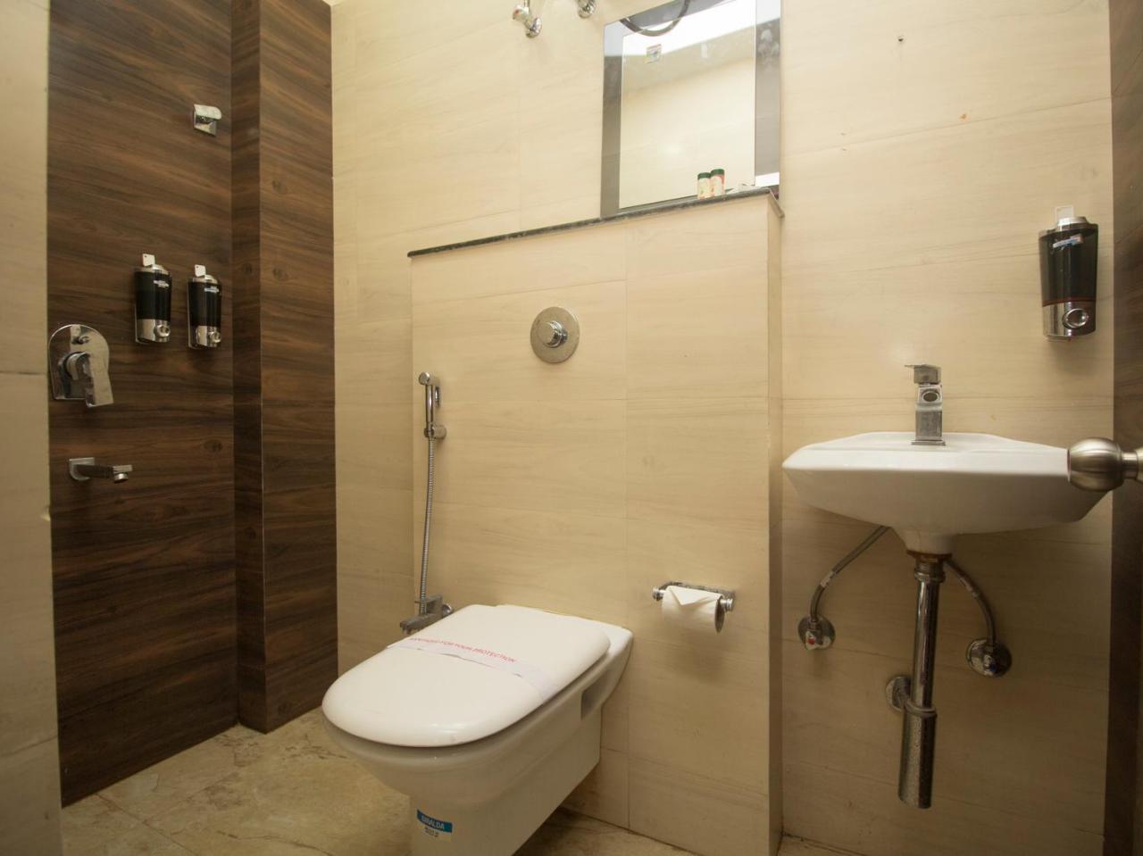 Hotel Mount View, Силигури Экстерьер фото